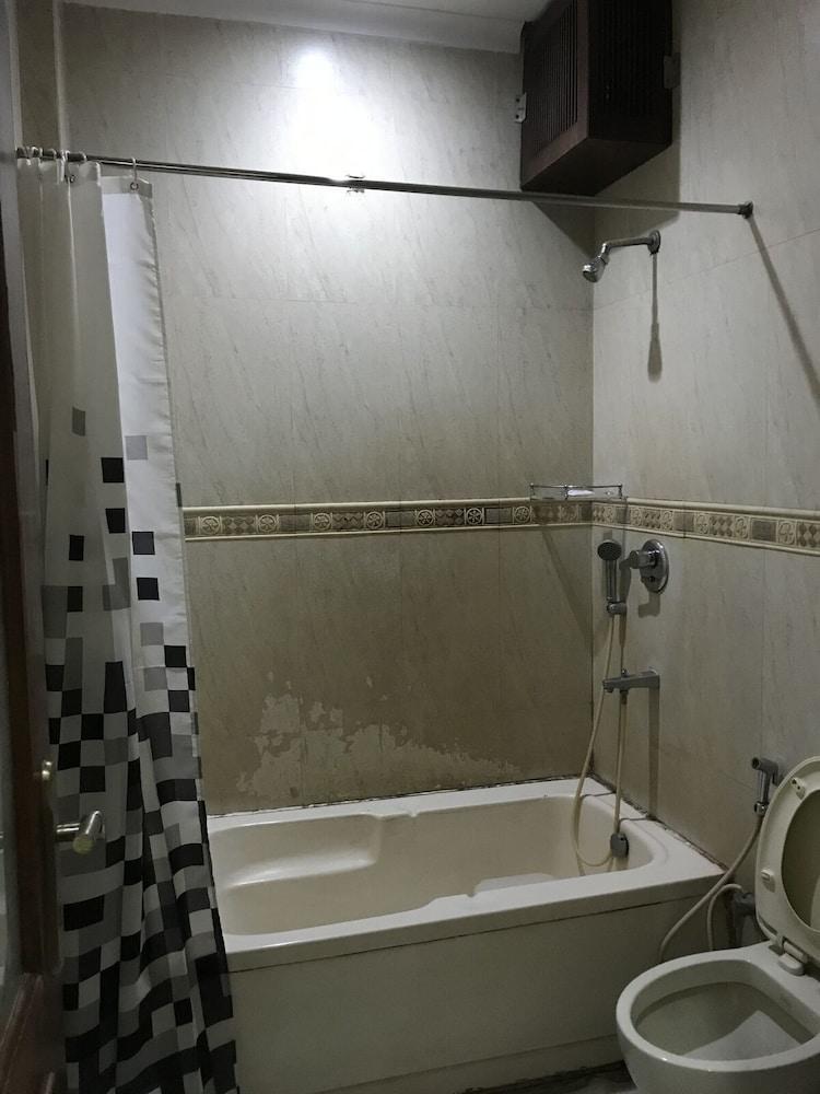 Tjs Royal Hotel 델리 외부 사진