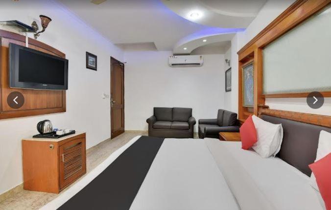 Tjs Royal Hotel 델리 외부 사진