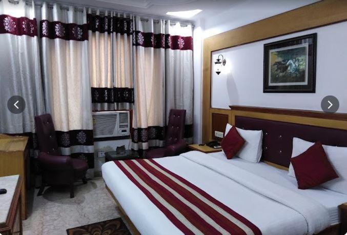 Tjs Royal Hotel 델리 외부 사진