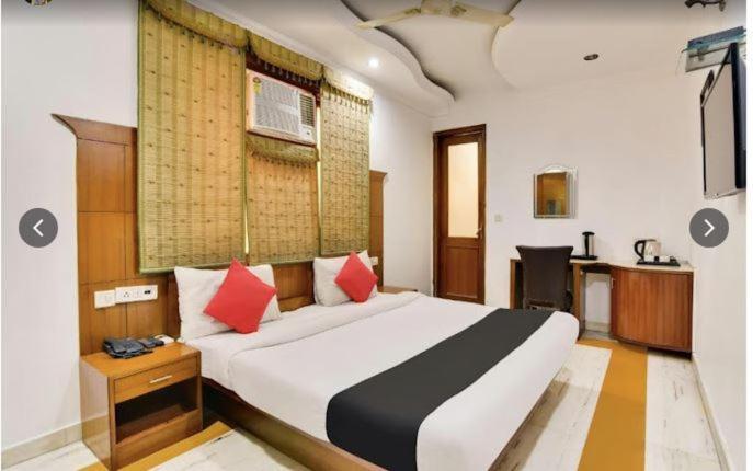 Tjs Royal Hotel 델리 외부 사진