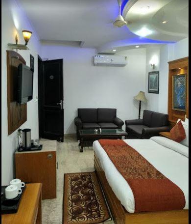 Tjs Royal Hotel 델리 외부 사진